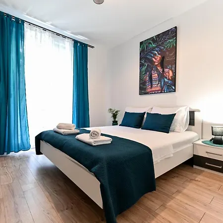 Newly Renovated Luce זאדאר