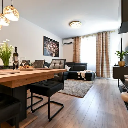 Appartement Newly Renovated Luce