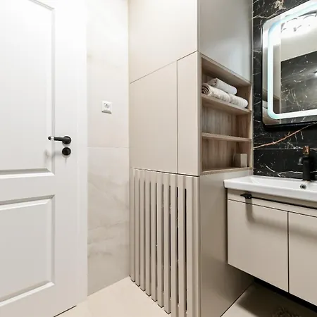 Newly Renovated Luce Lägenhet Zadar